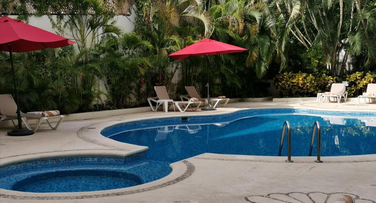 Adhara Express Hotel Cancun Bagian luar foto