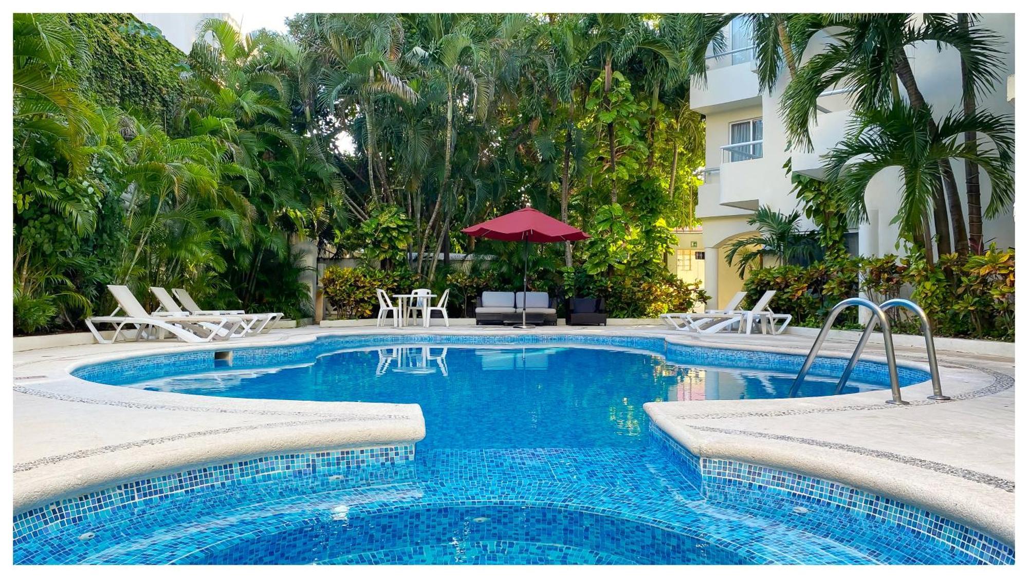 Adhara Express Hotel Cancun Bagian luar foto